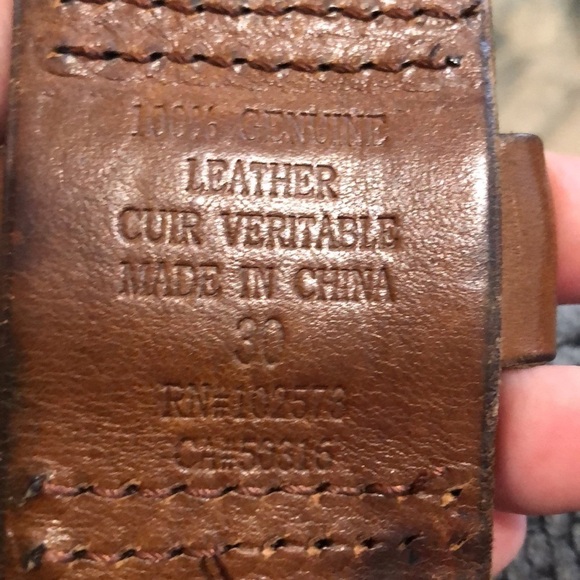 Leather and jute 2” wide belt. Buckle is 2.5”x2” with double prongs. Length 40”. - Picture 8 of 11